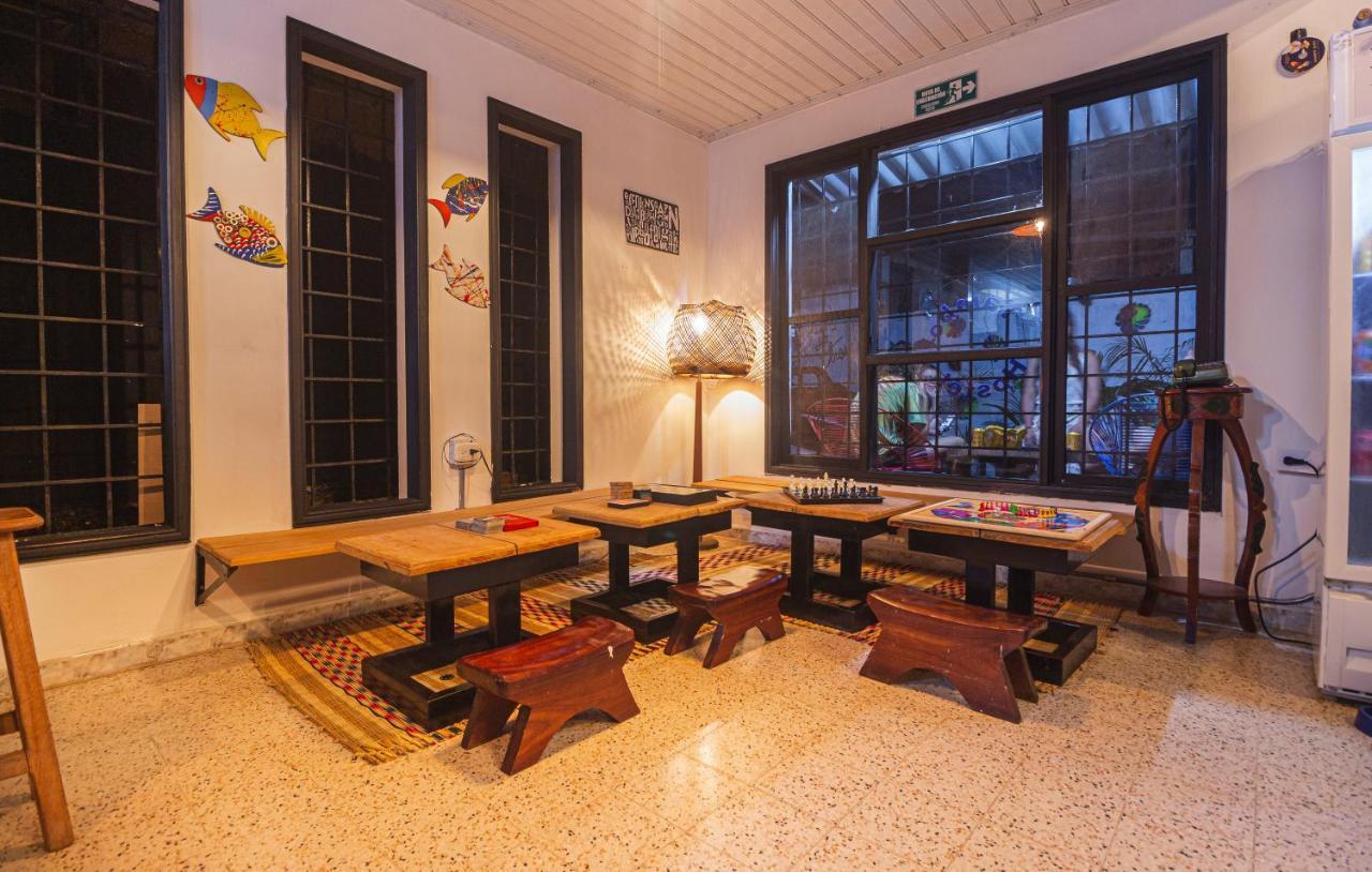 Tambo Hostel Летісія Екстер'єр фото