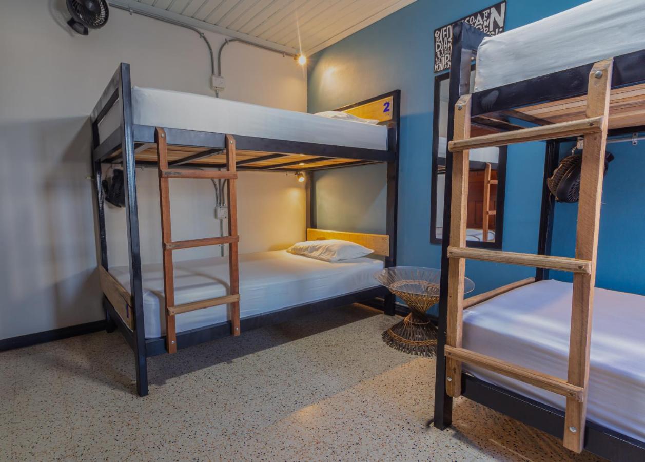 Tambo Hostel Летісія Екстер'єр фото