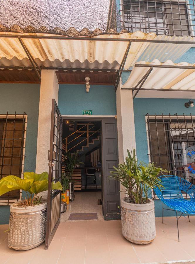 Tambo Hostel Летісія Екстер'єр фото